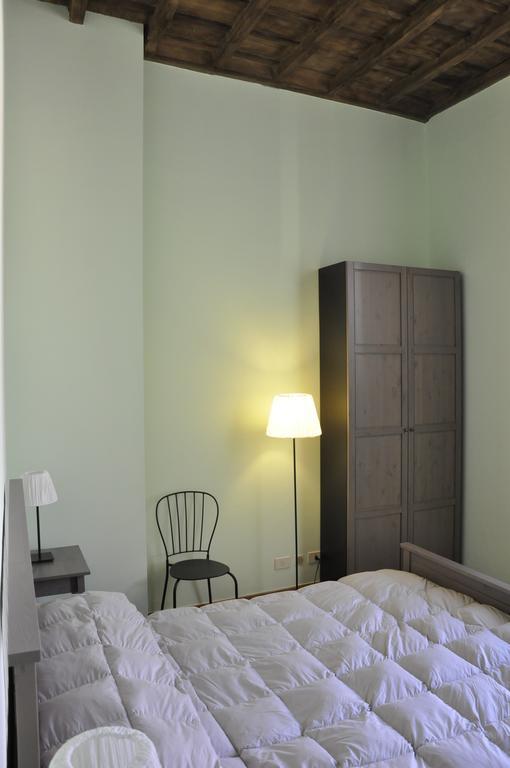 شيفيتافيكْيا La Darsena B&B الغرفة الصورة